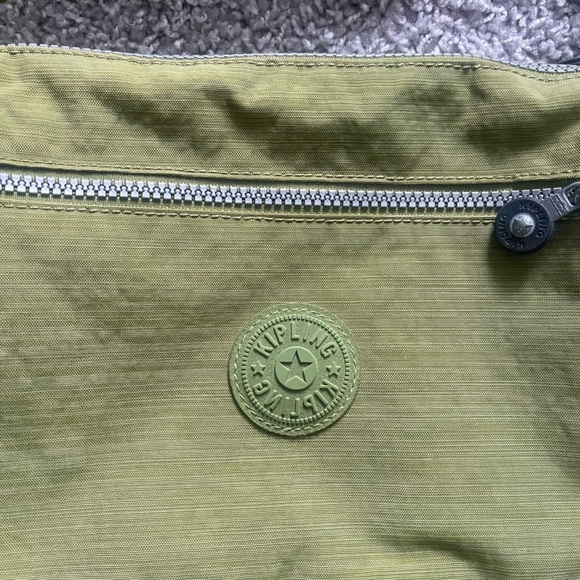 Kipling | Callie Crossbody Nylon Unisex Moss Green - Picture 2 of 3